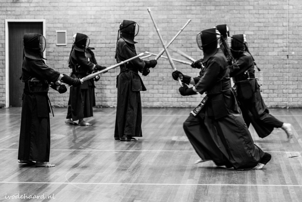 Een blog vol prachtige foto's van kendo door Ivo de Haard. Nederlandse fotograaf, Japanse krijgskunst. Budo. Japans schermen. Japan Fans