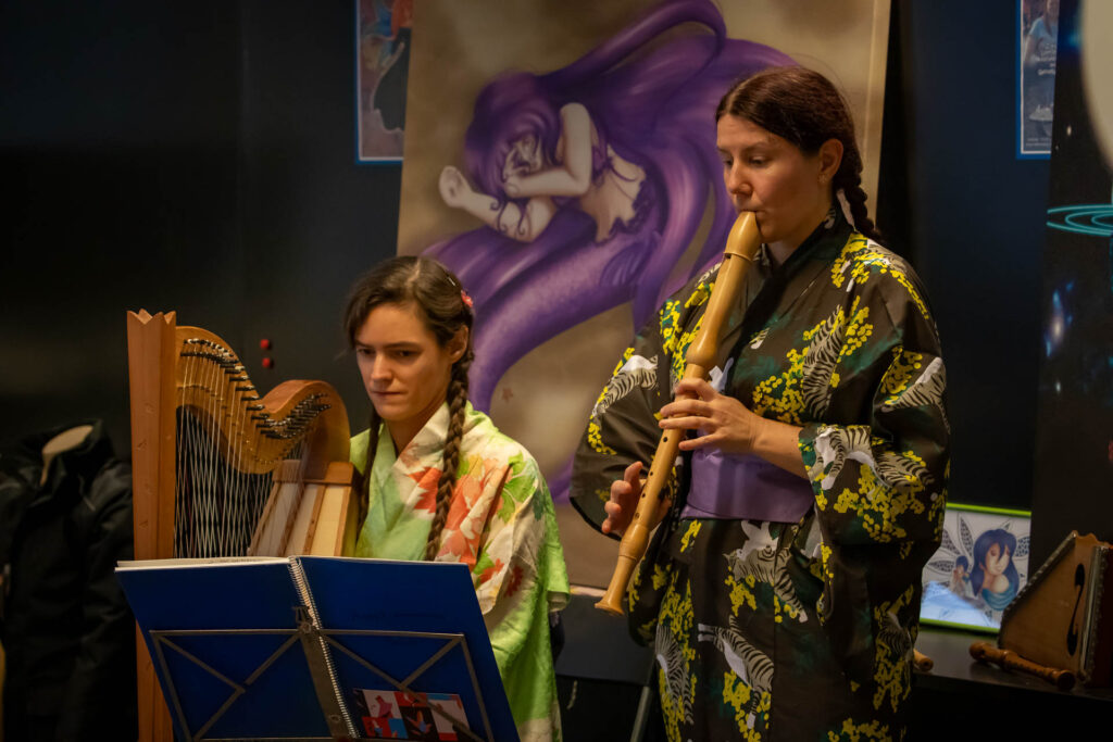 Selene Broers en Martine Mussies spelen Japanse muziek. Japanese Art & Culture Centre Utrecht, Japan Fans, CEAL Centre for Enthusiasts of Asian Languages